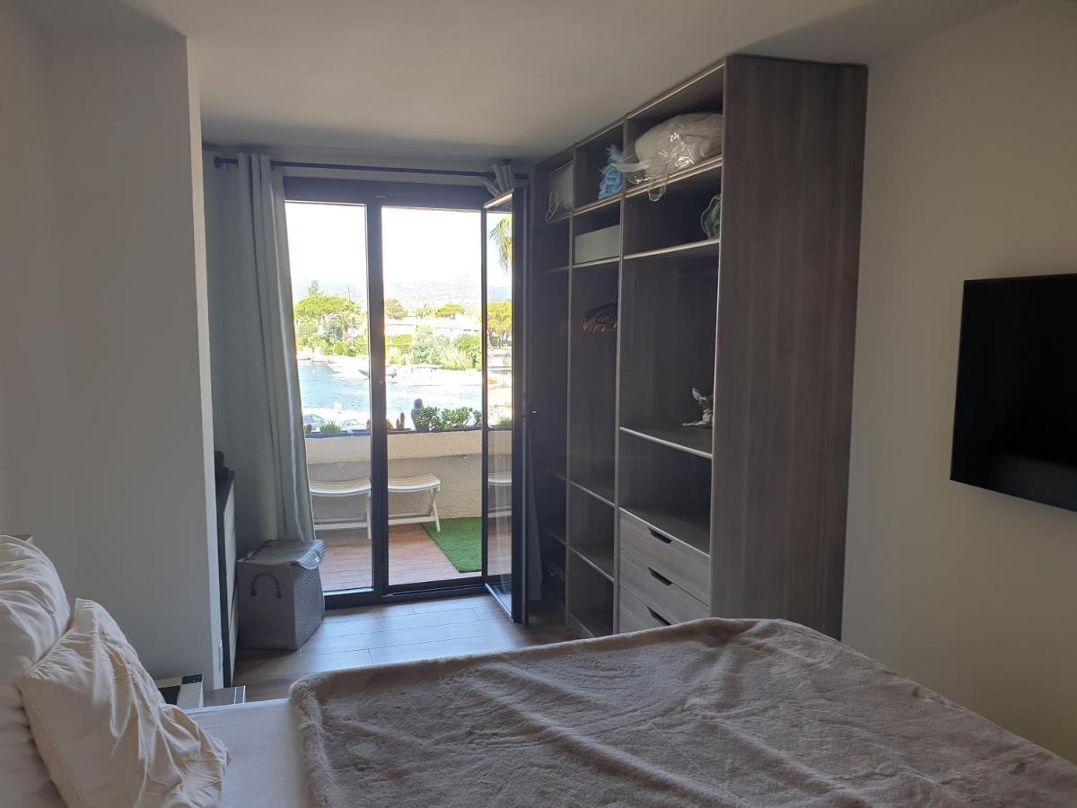 Magnifique 2 Pieces Vue Port Et Mer Cogolin Exterior foto